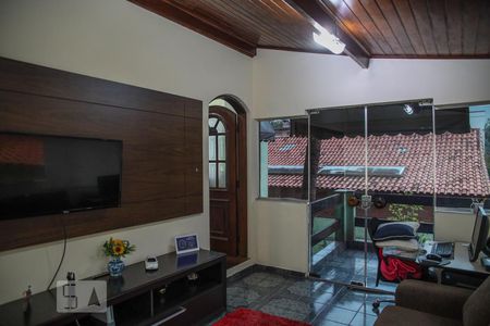 Casa à venda com 280m², 3 quartos e 4 vagasEscritório