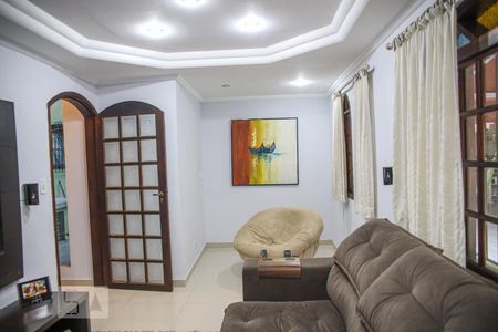 Casa à venda com 280m², 3 quartos e 4 vagasSala de TV