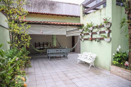 Casa à venda com 280m², 3 quartos e 4 vagasQuintal