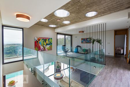Casa de condomínio à venda com 500m², 4 quartos e 6 vagas Casa de condomínio à venda com 500m², 4 quartos e 6 vagasSala de Estar