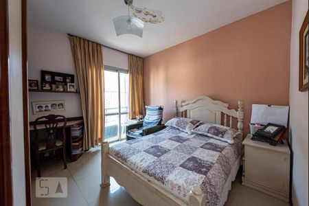 Apartamento à venda com 230m², 4 quartos e 2 vagas Apartamento à venda com 230m², 4 quartos e 2 vagasQuarto 3