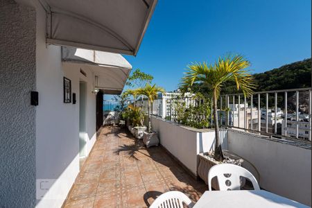 Apartamento à venda com 230m², 4 quartos e 2 vagas Apartamento à venda com 230m², 4 quartos e 2 vagasCobertura - Área Externa