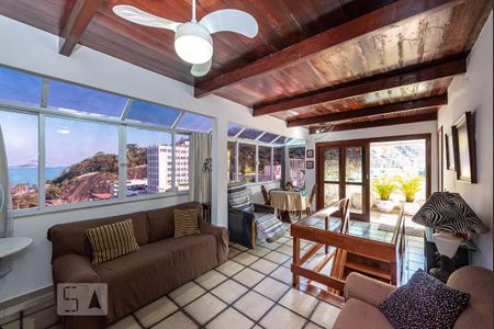 Apartamento à venda com 230m², 4 quartos e 2 vagas Apartamento à venda com 230m², 4 quartos e 2 vagasCobertura - Sala