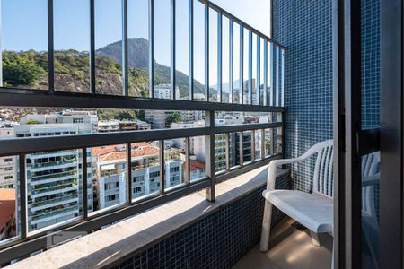 Apartamento à venda com 230m², 4 quartos e 2 vagas Apartamento à venda com 230m², 4 quartos e 2 vagasVaranda do Quarto 3