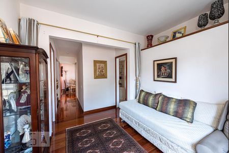 Apartamento à venda com 230m², 4 quartos e 2 vagas Apartamento à venda com 230m², 4 quartos e 2 vagasQuarto 1