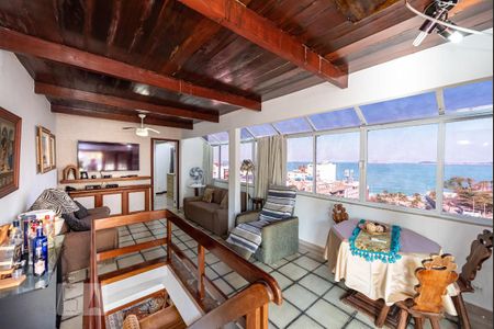 Apartamento à venda com 230m², 4 quartos e 2 vagas Apartamento à venda com 230m², 4 quartos e 2 vagasCobertura - Sala