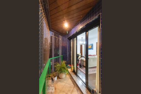 Apartamento para alugar com 154m², 4 quartos e 3 vagas Apartamento para alugar com 154m², 4 quartos e 3 vagasVaranda