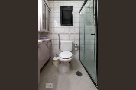 Apartamento para alugar com 154m², 4 quartos e 3 vagas Apartamento para alugar com 154m², 4 quartos e 3 vagasBanheiro da Suíte 2