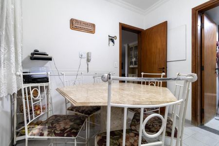 Apartamento para alugar com 154m², 4 quartos e 3 vagas Apartamento para alugar com 154m², 4 quartos e 3 vagasCopa