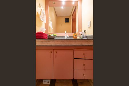 Apartamento para alugar com 154m², 4 quartos e 3 vagas Apartamento para alugar com 154m², 4 quartos e 3 vagasLavabo