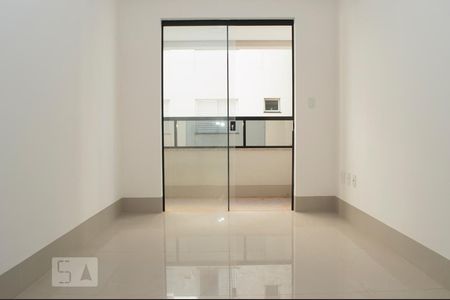 Sala de apartamento para alugar com 2 quartos, 76m² em Lagoinha, Uberlândia