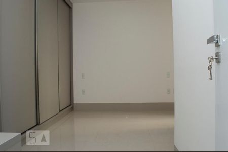 Suíte de apartamento para alugar com 2 quartos, 76m² em Lagoinha, Uberlândia