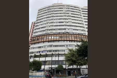Apartamento à venda com 60m², 2 quartos e sem vaga Apartamento à venda com 60m², 2 quartos e sem vagaFachada