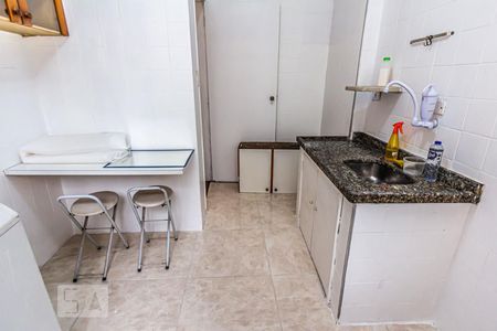 Apartamento à venda com 60m², 2 quartos e sem vaga Apartamento à venda com 60m², 2 quartos e sem vagaCozinha
