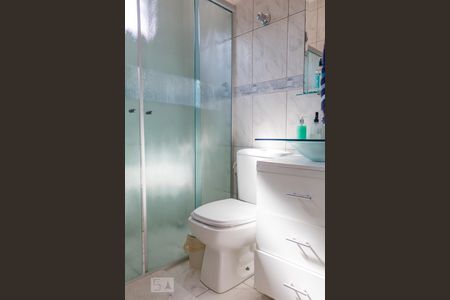 Casa à venda com 300m², 4 quartos e 3 vagas Casa à venda com 300m², 4 quartos e 3 vagasBanheiro da Suíte 2