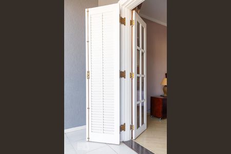 Casa à venda com 300m², 4 quartos e 3 vagas Casa à venda com 300m², 4 quartos e 3 vagasVaranda da Suíte 1