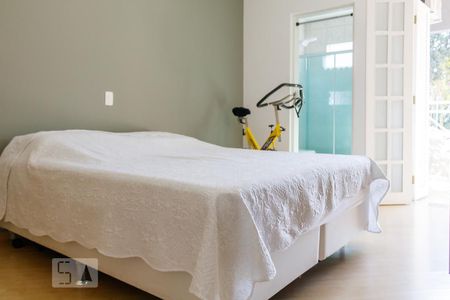 Casa à venda com 300m², 4 quartos e 3 vagas Casa à venda com 300m², 4 quartos e 3 vagasSuíte 3