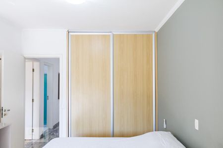 Casa à venda com 300m², 4 quartos e 3 vagas Casa à venda com 300m², 4 quartos e 3 vagasSuíte 3