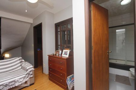 Casa de condomínio à venda com 200m², 4 quartos e 2 vagasSALA