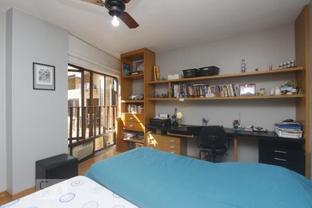 Casa de condomínio à venda com 200m², 4 quartos e 2 vagasQUARTO 2