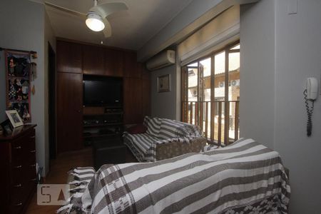 Casa de condomínio à venda com 200m², 4 quartos e 2 vagasSALA