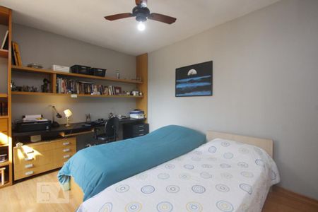 Casa de condomínio à venda com 200m², 4 quartos e 2 vagasQUARTO 2