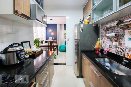 Apartamento à venda com 75m², 2 quartos e 1 vaga Apartamento à venda com 75m², 2 quartos e 1 vagaCozinha