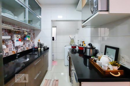 Apartamento à venda com 75m², 2 quartos e 1 vaga Apartamento à venda com 75m², 2 quartos e 1 vagaCozinha