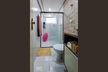 Apartamento à venda com 75m², 2 quartos e 1 vaga Apartamento à venda com 75m², 2 quartos e 1 vagaBanheiro