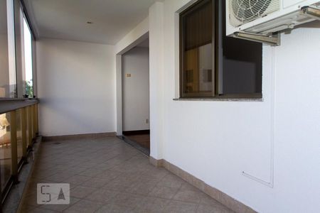 Apartamento à venda com 98m², 3 quartos e 2 vagasVaranda da Sala