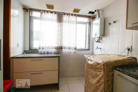 Apartamento para alugar com 300m², 3 quartos e 3 vagasÁrea de Serviço