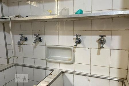 Casa para alugar com 420m², 4 quartos e 5 vagas Casa para alugar com 420m², 4 quartos e 5 vagasLavanderia (Torneira)