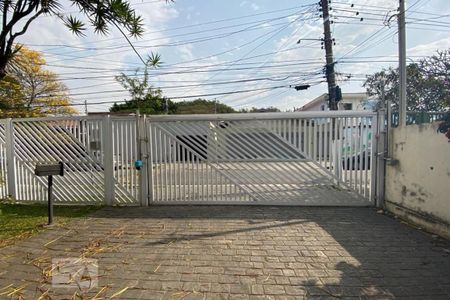 Casa para alugar com 420m², 4 quartos e 5 vagas Casa para alugar com 420m², 4 quartos e 5 vagasGaragem