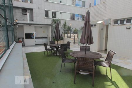 Apartamento para alugar com 95m², 3 quartos e 2 vagas Apartamento para alugar com 95m², 3 quartos e 2 vagasÁrea comum - Churrasqueira