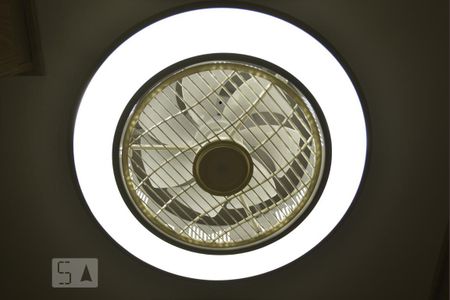 Apartamento à venda com 72m², 3 quartos e 1 vagaCozinha - luminária com ventilador