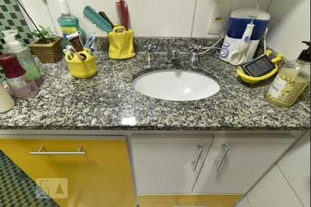 Apartamento à venda com 72m², 3 quartos e 1 vagaBanheiro da suite