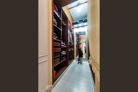 Apartamento à venda com 170m², 4 quartos e 3 vagasCloset da Suíte