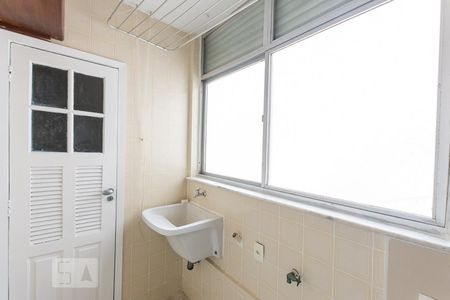 Apartamento à venda com 162m², 3 quartos e 2 vagas Apartamento à venda com 162m², 3 quartos e 2 vagasÁrea de Serviço