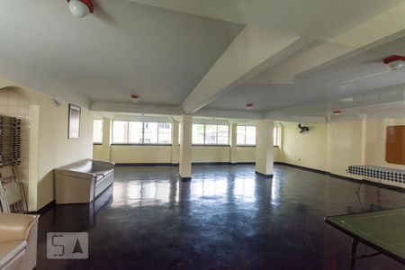 Apartamento à venda com 162m², 3 quartos e 2 vagas Apartamento à venda com 162m², 3 quartos e 2 vagasÁrea Comum