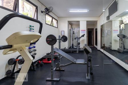 Apartamento à venda com 235m², 4 quartos e 3 vagasÁrea comum - Academia