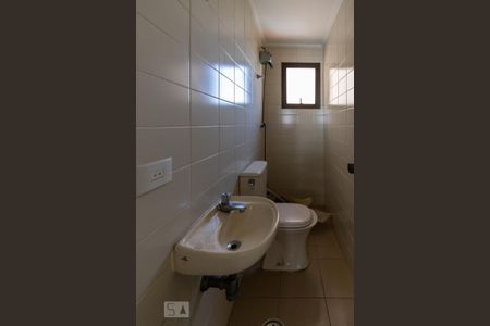 Apartamento à venda com 235m², 4 quartos e 3 vagasBanheiro de Serviço