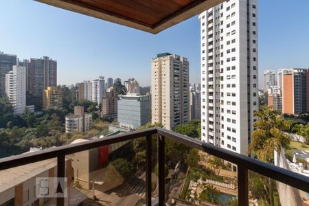 Apartamento à venda com 235m², 4 quartos e 3 vagasSacada Suíte
