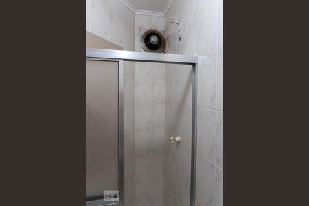 Casa à venda com 640m², 5 quartos e 8 vagasBanheiro Suite 1