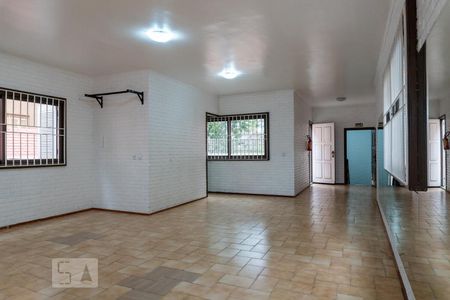 Casa à venda com 640m², 5 quartos e 8 vagasSalão de Festas