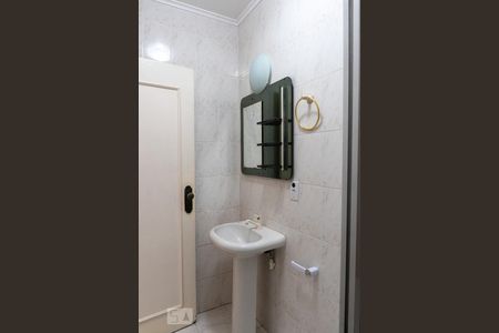 Casa à venda com 640m², 5 quartos e 8 vagasBanheiro Suite 1