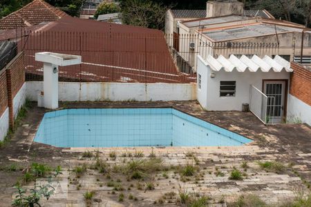 Casa à venda com 640m², 5 quartos e 8 vagasPiscina + Banheiro