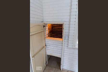 Casa à venda com 640m², 5 quartos e 8 vagasChurrasqueira Cozinha