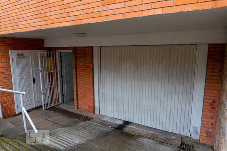 Casa à venda com 640m², 5 quartos e 8 vagasEntrada Garagem