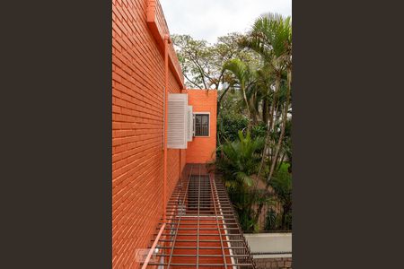 Casa à venda com 640m², 5 quartos e 8 vagasArea externa - Salão de Festas