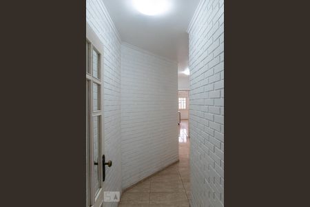 Casa à venda com 640m², 5 quartos e 8 vagasCorredor